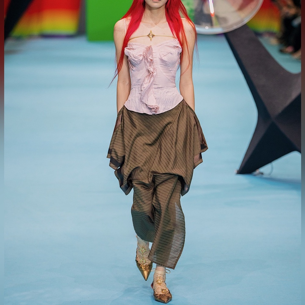Louis Shengtao Chen Pink Ruched Corset Top Romance Anónimo runway collection
